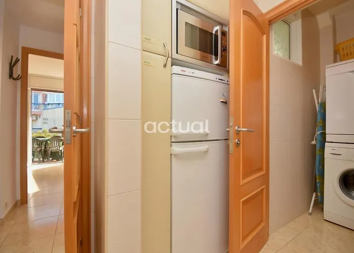 Διαμέρισμα Santa Marina 13 *