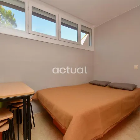 Santa Marina 13 شقة بلاتجا ذارو